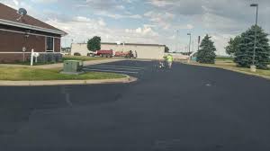 Best Decorative Concrete Driveways  in Kankakee, IL